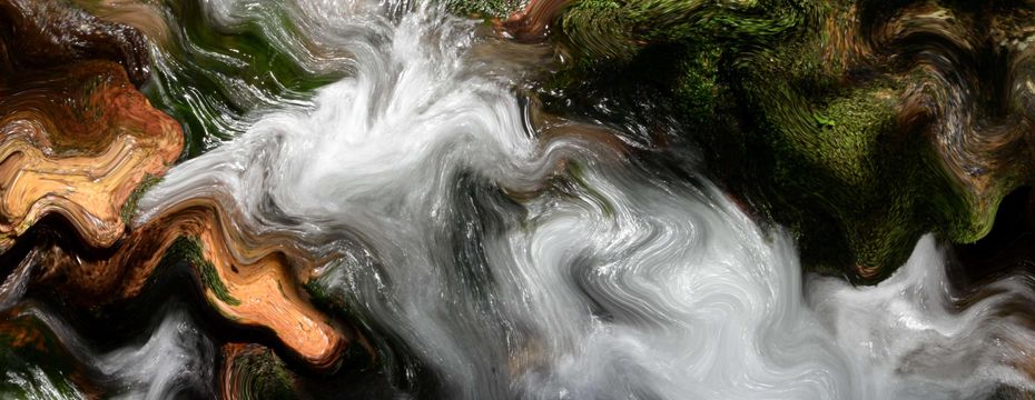 Umělecké sdružení 2. nástupiště 2. kolej vystavuje v Mázhausu